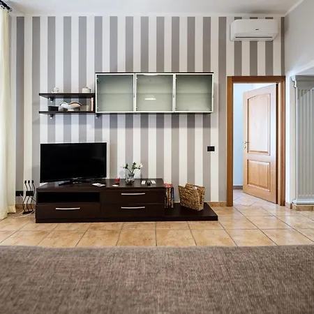Magna Domus Apartment